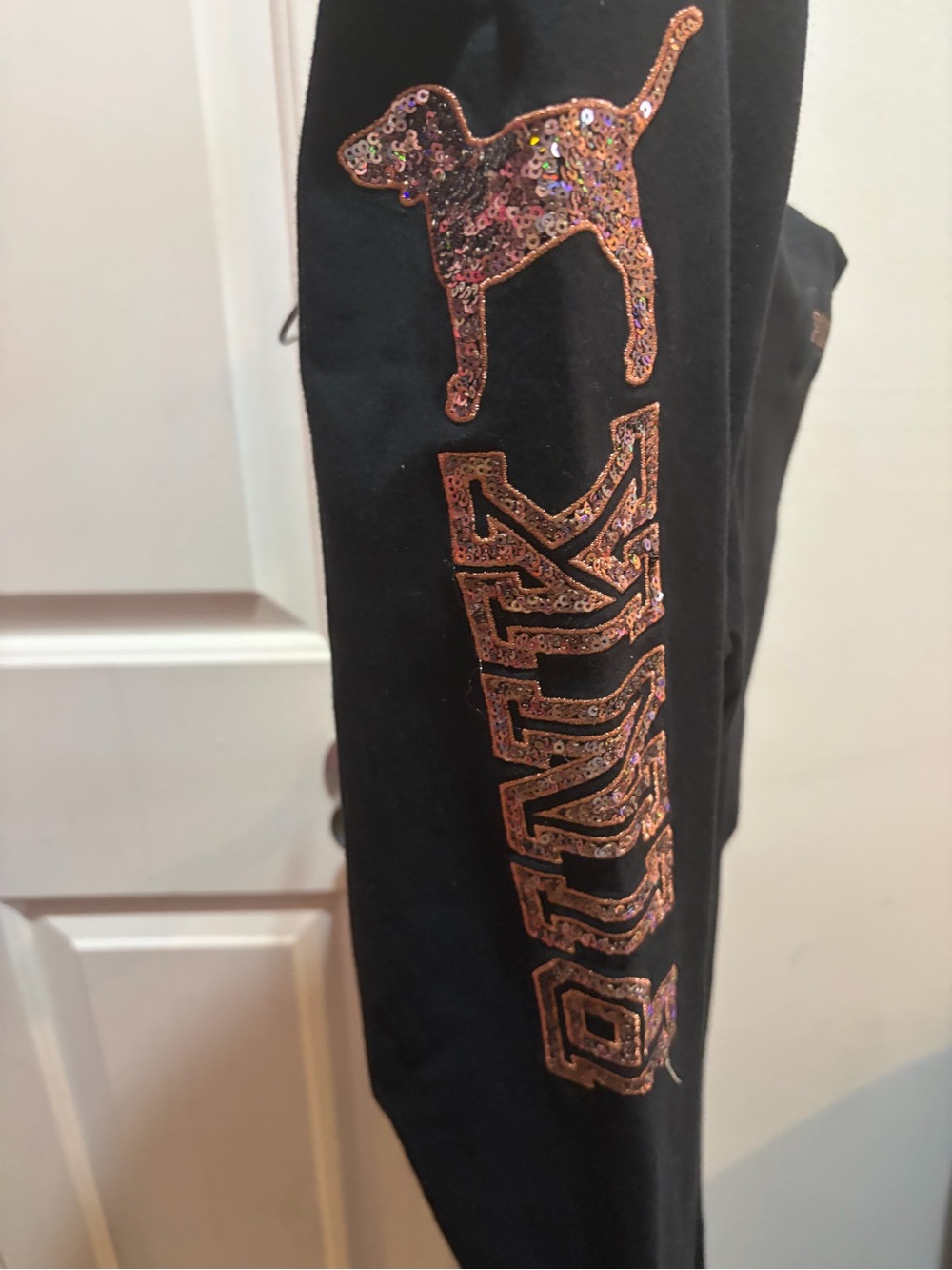 PINK Victoria's Secret Black Logo Leggings with Rose Gold Sequins - Picture 8 of 16